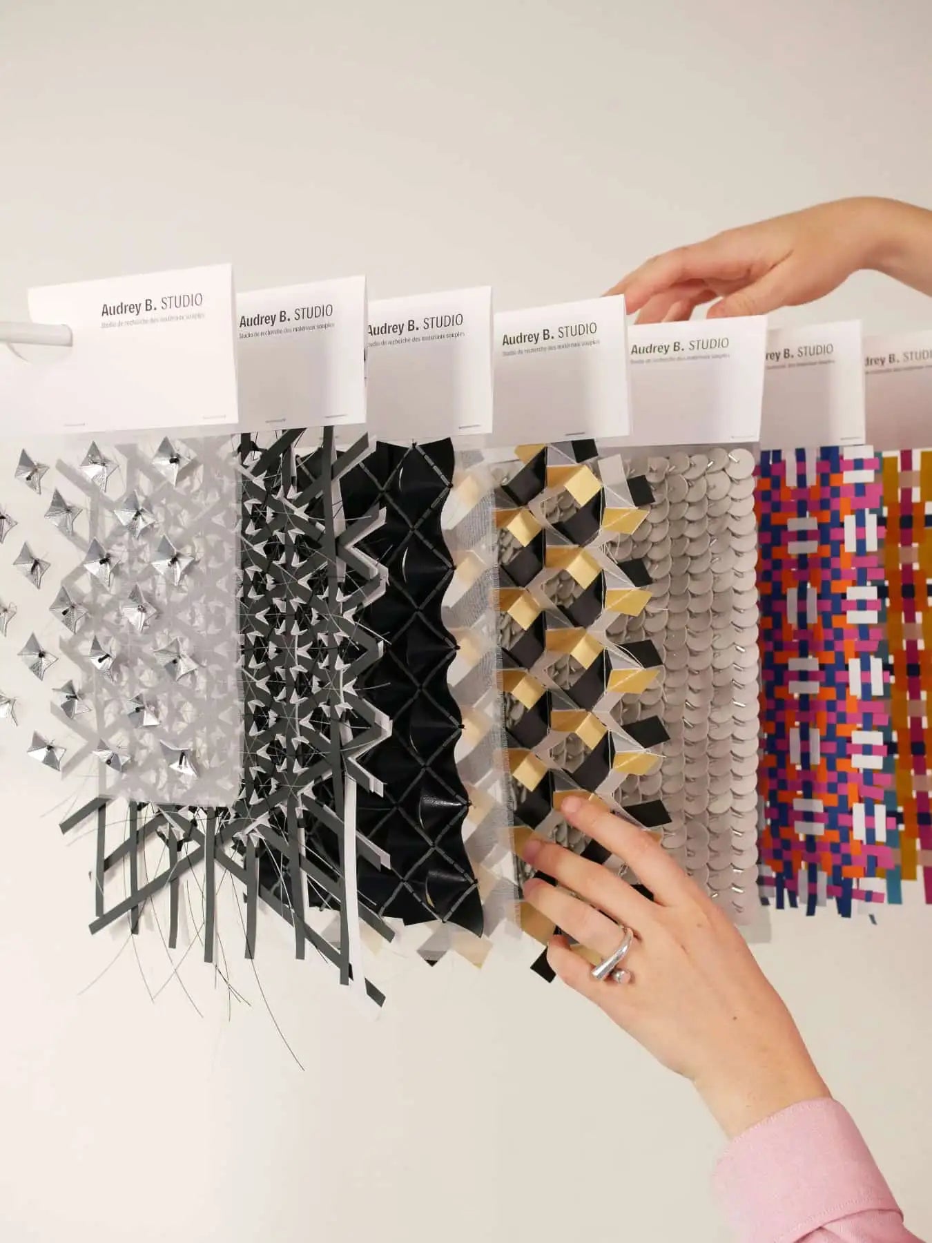 PARIS TEXTILE GUIDE